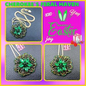 Betsey Johnson Flower Burst Necklace/Brooch